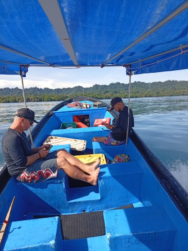 cahuita-fishing-fresh-fruit-break